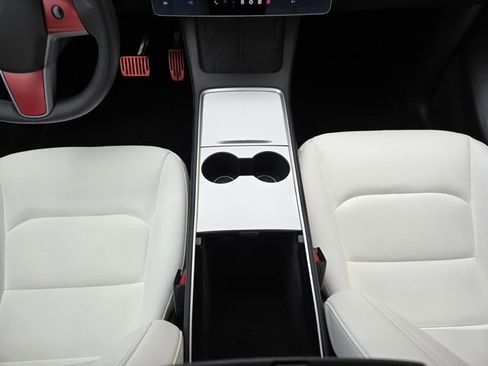 Used 2021 Tesla Model Y Long Range image 29