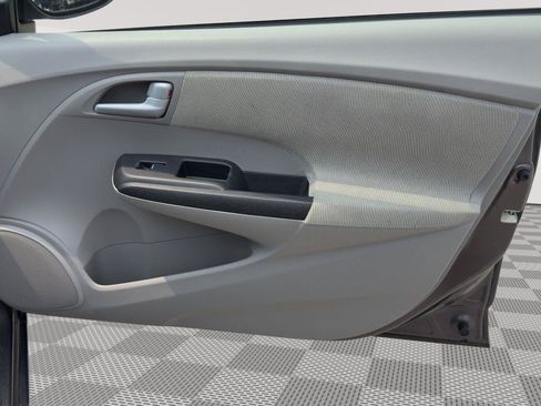 Used 2014 Honda Insight EX image 21
