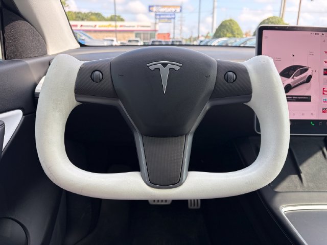 Used 2022 Tesla Model Y Performance AWD/4WD image 15