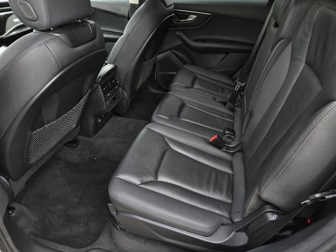 Used 2023 Audi Q7 3.0T Premium Plus image 14