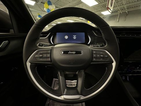 New 2025 Jeep Grand Cherokee L Laredo w/ Luxury Tech Group I image 20