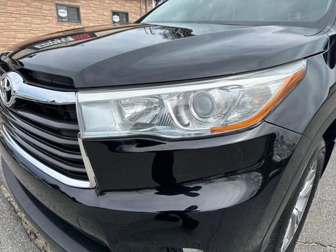 Used 2015 Toyota Highlander XLE AWD/4WD image 22