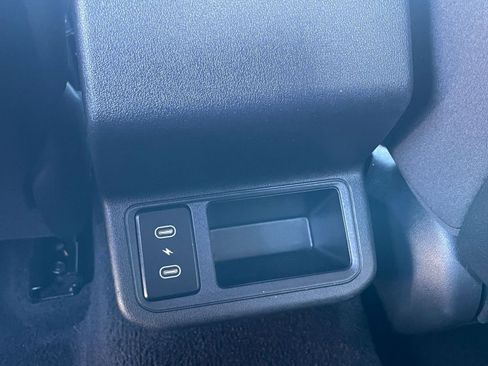 Used 2025 Kia K4 LXS image 25