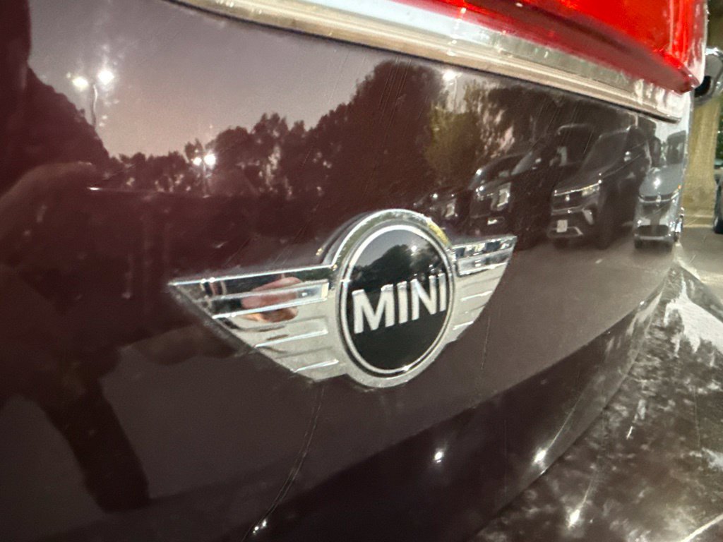 Used 2017 MINI Cooper Clubman FWD image 12
