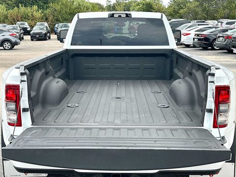 Used 2024 RAM 3500 Big Horn w/ Night Edition AWD/4WD image 28