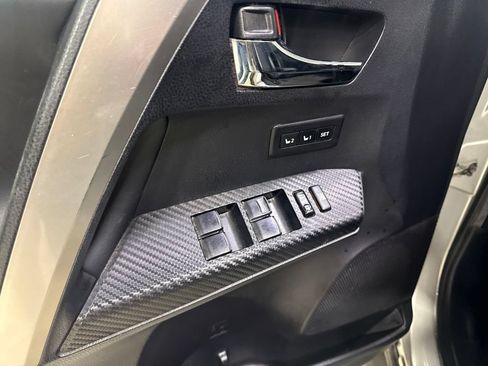 Used 2013 Toyota RAV4 Limited FWD image 27