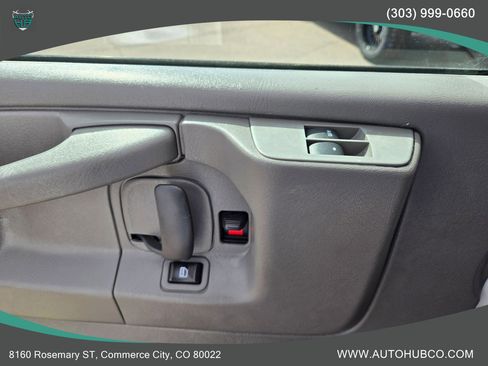 Used 2015 Chevrolet Express 3500 image 13