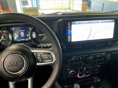 Used 2024 Jeep Wrangler Sahara w/ Technology Group image 18