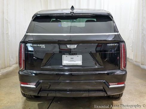 New 2026 Cadillac Escalade IQ Luxury 1 w/ LPO, Radiant Package image 5
