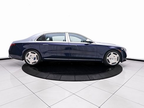 Used 2025 Mercedes-Benz Maybach S 580 4MATIC image 15