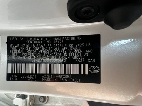 Certified 2025 Lexus ES 300h w/ Premium Package image 50