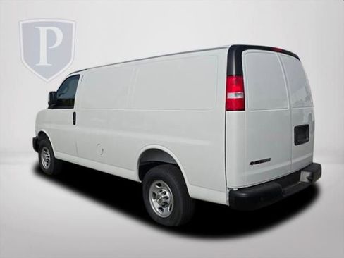 New 2026 Chevrolet Express 2500 w/ Driver Convenience Package RWD image 9