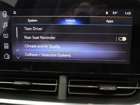 Used 2024 Chevrolet Trax RS w/ Driver Confidence Package FWD image 24