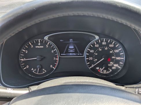 Used 2019 Nissan Pathfinder SV FWD image 14