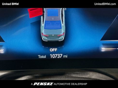 Used 2025 BMW 530i w/ Premium Package image 7