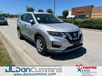 Used 2017 Nissan Rogue S AWD/4WD video 1