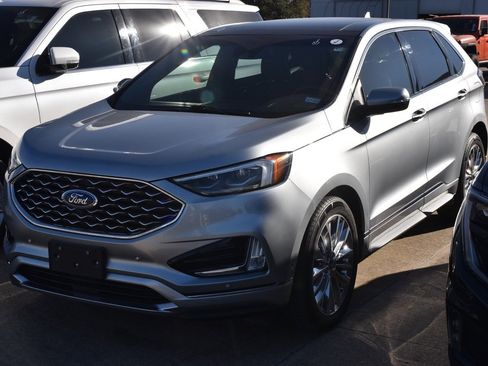 Used 2020 Ford Edge Titanium w/ Equipment Group 301A image 2
