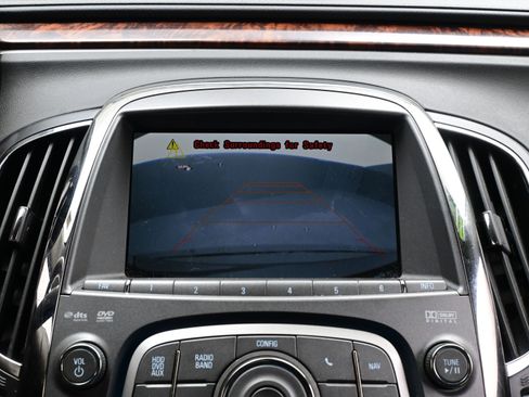 Used 2012 Buick LaCrosse Touring image 16