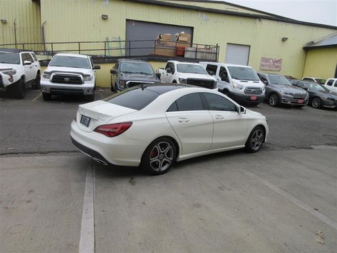 Used 2018 Mercedes-Benz CLA 250 4MATIC image 7