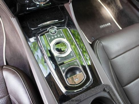 Used 2013 Jaguar XKR R RWD image 27