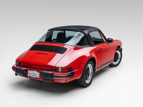 Used 1987 Porsche 911 Carrera RWD image 11