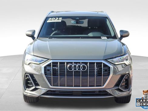 Certified 2025 Audi Q3 2.0T Premium w/ Convenience Package AWD/4WD image 2
