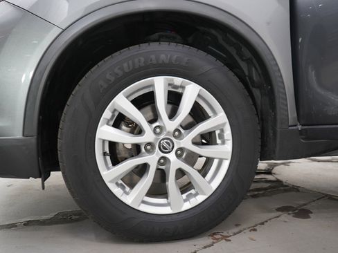 Used 2020 Nissan Rogue SV AWD/4WD image 30