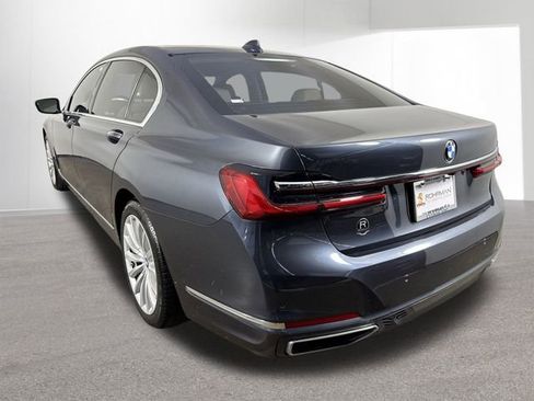 Used 2020 BMW 740i xDrive 740i xDrive w/ Cold Weather Package image 31