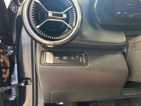 Used 2026 Chevrolet Equinox LT w/ Convenience Package II AWD/4WD image 15