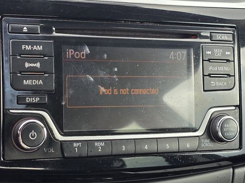 Used 2018 Nissan Sentra SV image 19