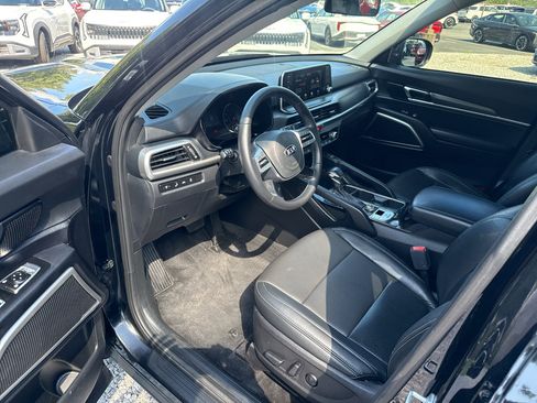 Used 2020 Kia Telluride S FWD image 13