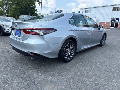 Used 2022 Toyota Camry XLE AWD/4WD image 4