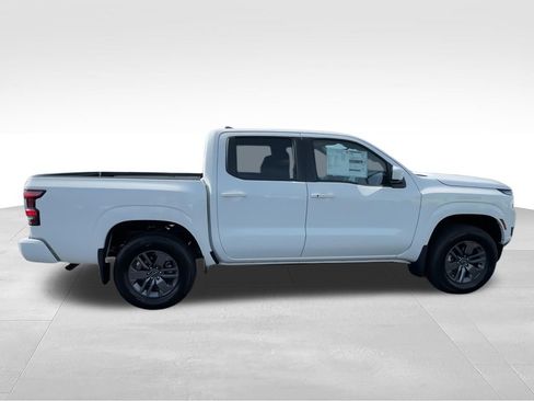 New 2026 Nissan Frontier SV w/ SV Convenience Package AWD/4WD image 9