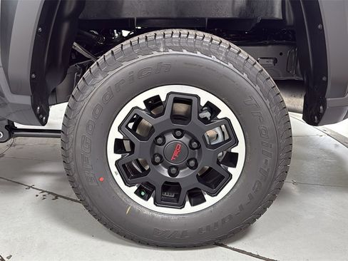 New 2025 Toyota Tacoma TRD Off-Road image 23