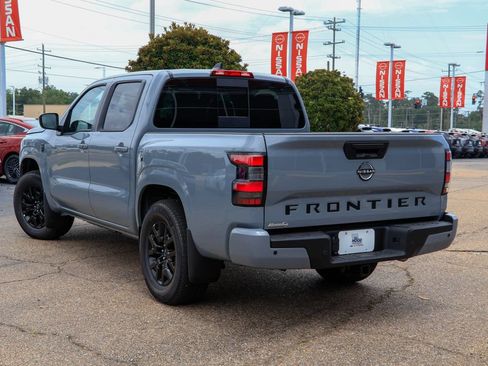 New 2026 Nissan Frontier SV w/ SV Convenience Package RWD image 2