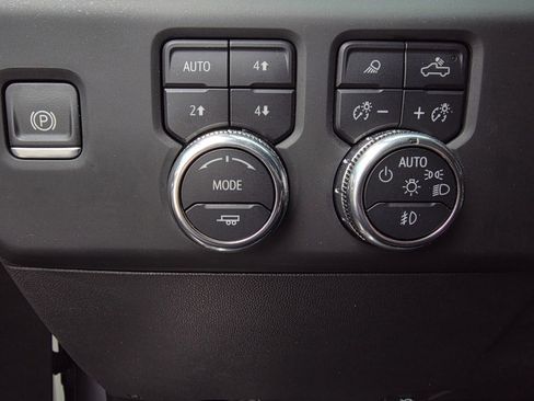 Used 2024 GMC Sierra 1500 Denali w/ Denali Reserve Package image 11