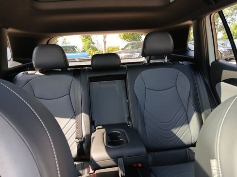 New 2026 Volkswagen Tiguan SE R-Line FWD image 25