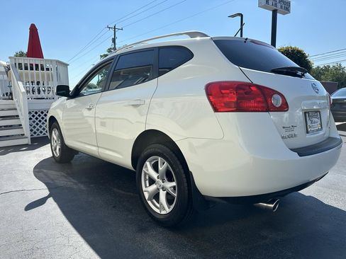 Used 2009 Nissan Rogue SL w/ Leather Pkg FWD image 6
