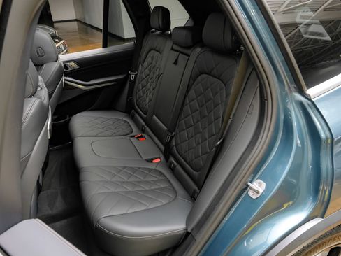 Used 2025 BMW X5 sDrive40i w/ Premium Package RWD image 40
