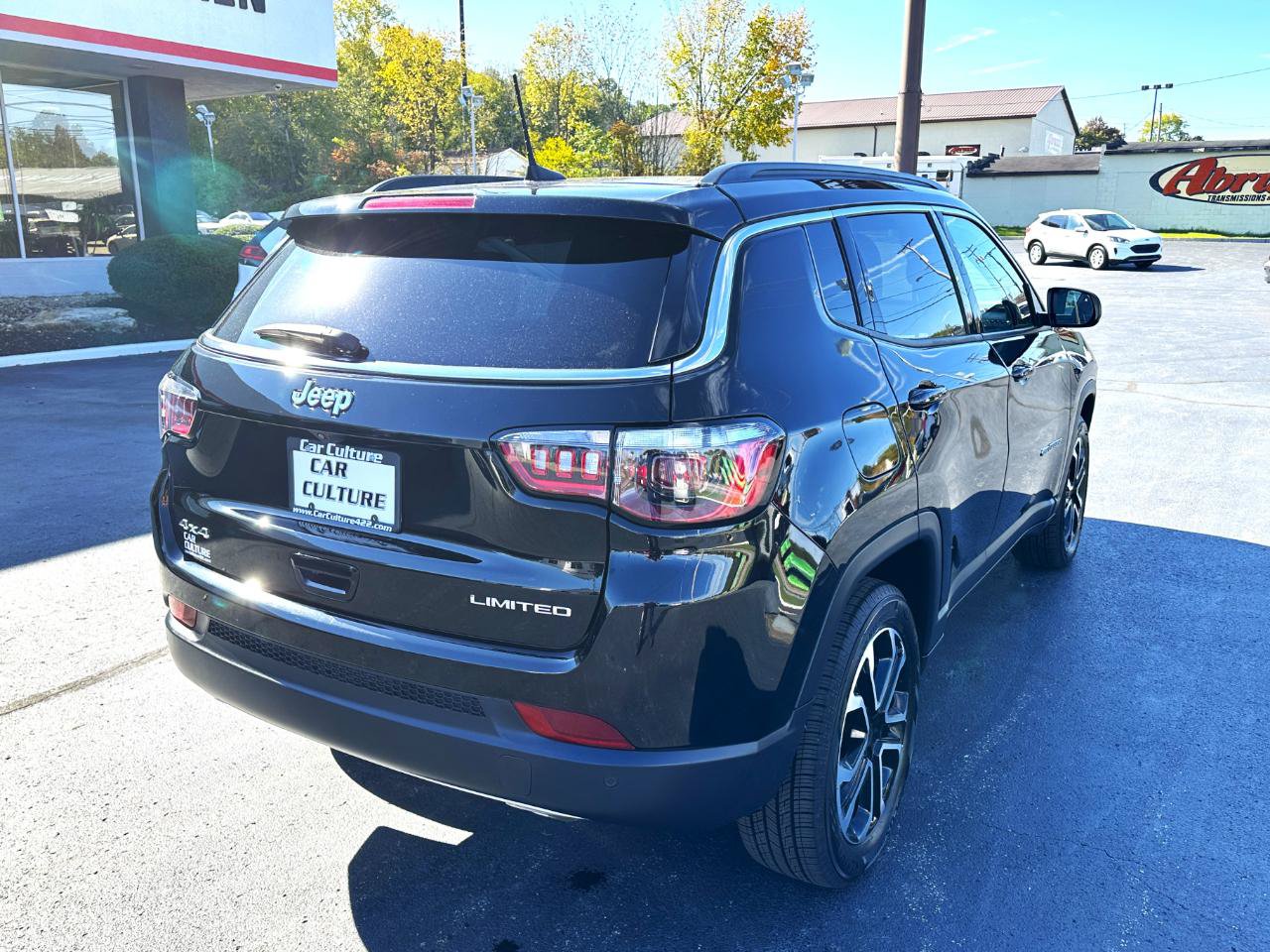 Used 2023 Jeep Compass Limited w/ Sun and Sound Group AWD/4WD image 14