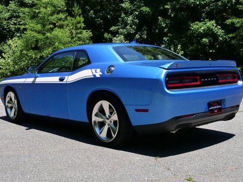 Used 2016 Dodge Challenger R/T Plus RWD image 21