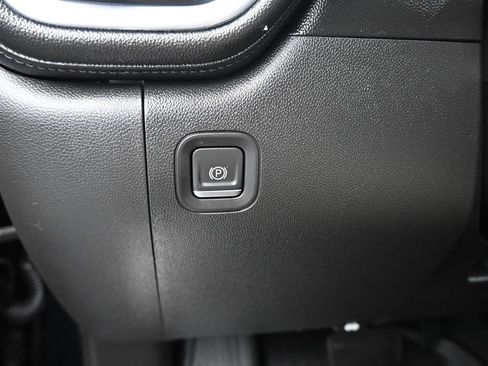 Used 2020 GMC Sierra 1500 Denali w/ Denali Ultimate Package AWD/4WD image 39