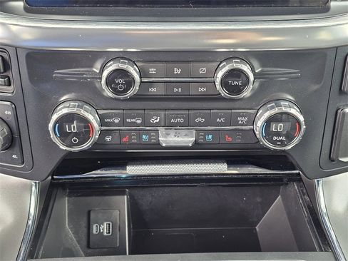 Used 2021 Ford F150 Lariat w/ Equipment Group 502A High image 30