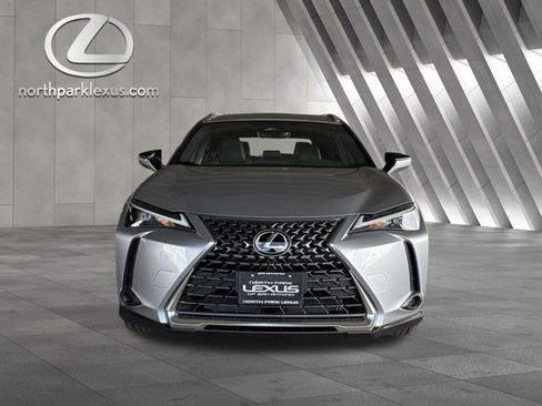 Certified 2026 Lexus UX 300h FWD w/ Accessory Package (Z2) image 27