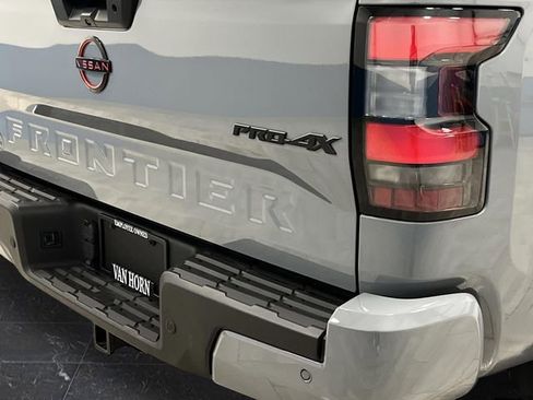 Used 2023 Nissan Frontier PRO-4X w/ Pro Convenience Package image 32