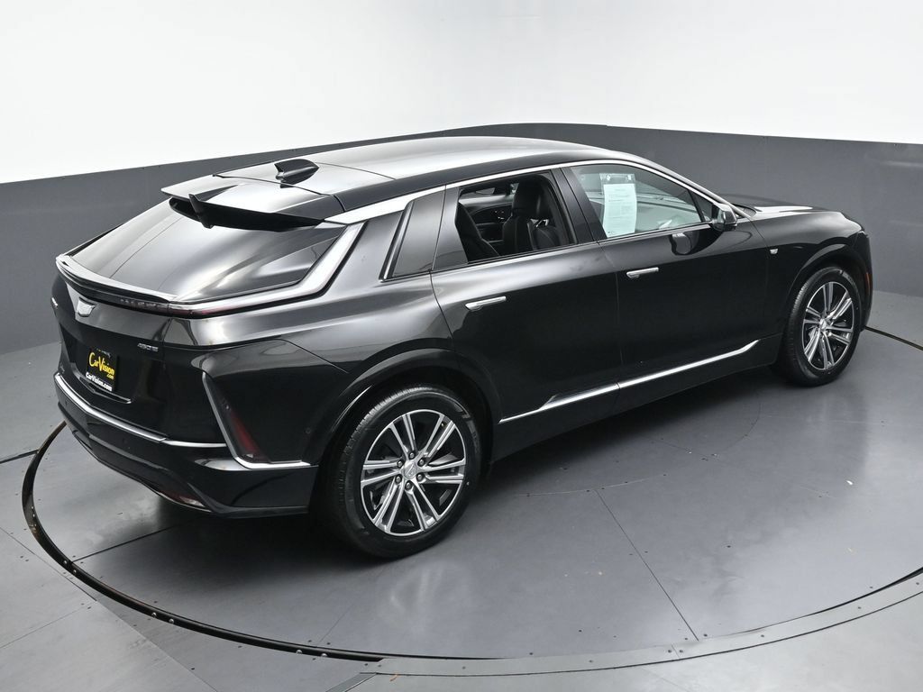 Used 2024 Cadillac Lyriq Luxury RWD image 4