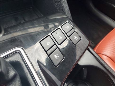 Used 2023 Kia Sportage SX image 35