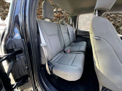 Used 2018 Ford F150 XLT w/ XTR Package image 23