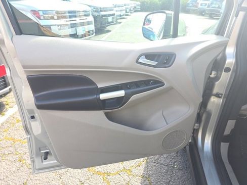 Used 2014 Ford Transit Connect Titanium image 8