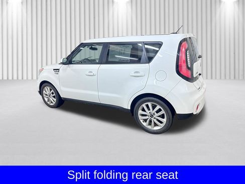 Used 2018 Kia Soul + image 9